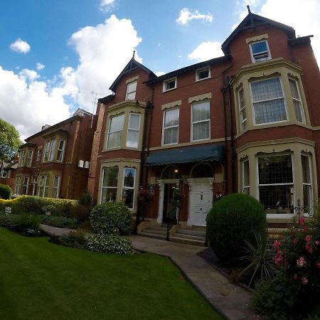 Rostrevor Hotel - Guest House Bury  Bagian luar foto
