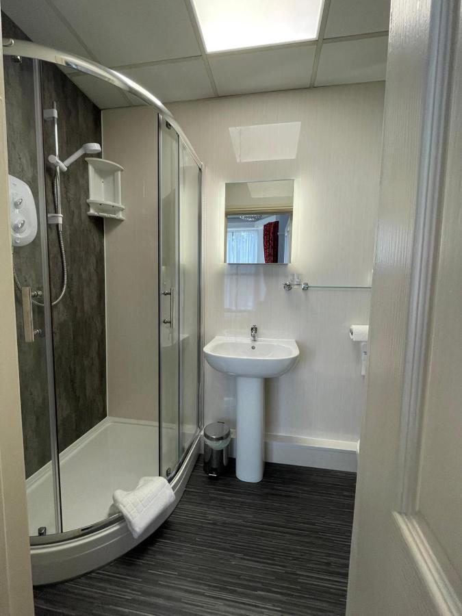 Rostrevor Hotel - Guest House Bury  Bagian luar foto